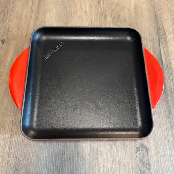 Le Creuset Enamel Cast Iron Square Griddle - Picture 1 of 4